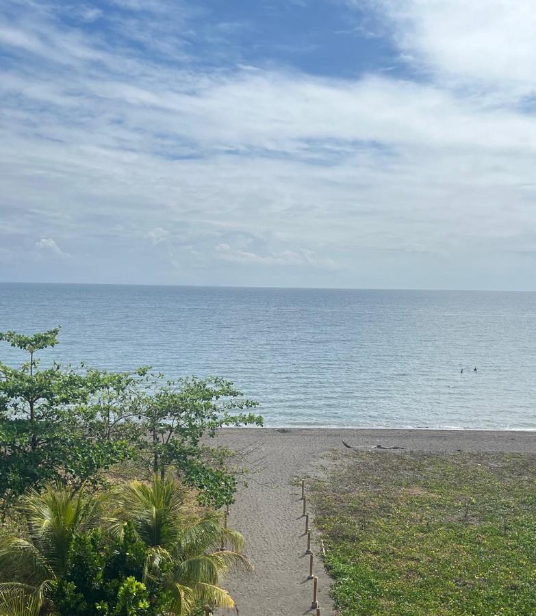 Seafront Residences Vacation Getaway Сан-Хуан Экстерьер фото